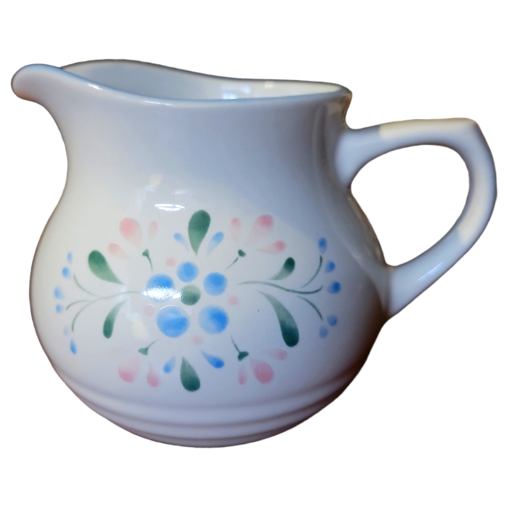 Vtg Creamer Pitcher Fascino by YAMAKA Stoneware Floral Pastel 10 Oz